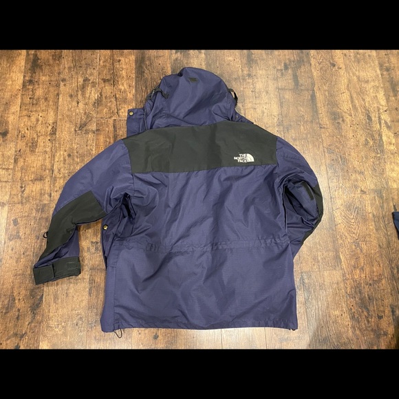 The North Face Gore-Tex Summit Series Jacket - Picture 2 of 7